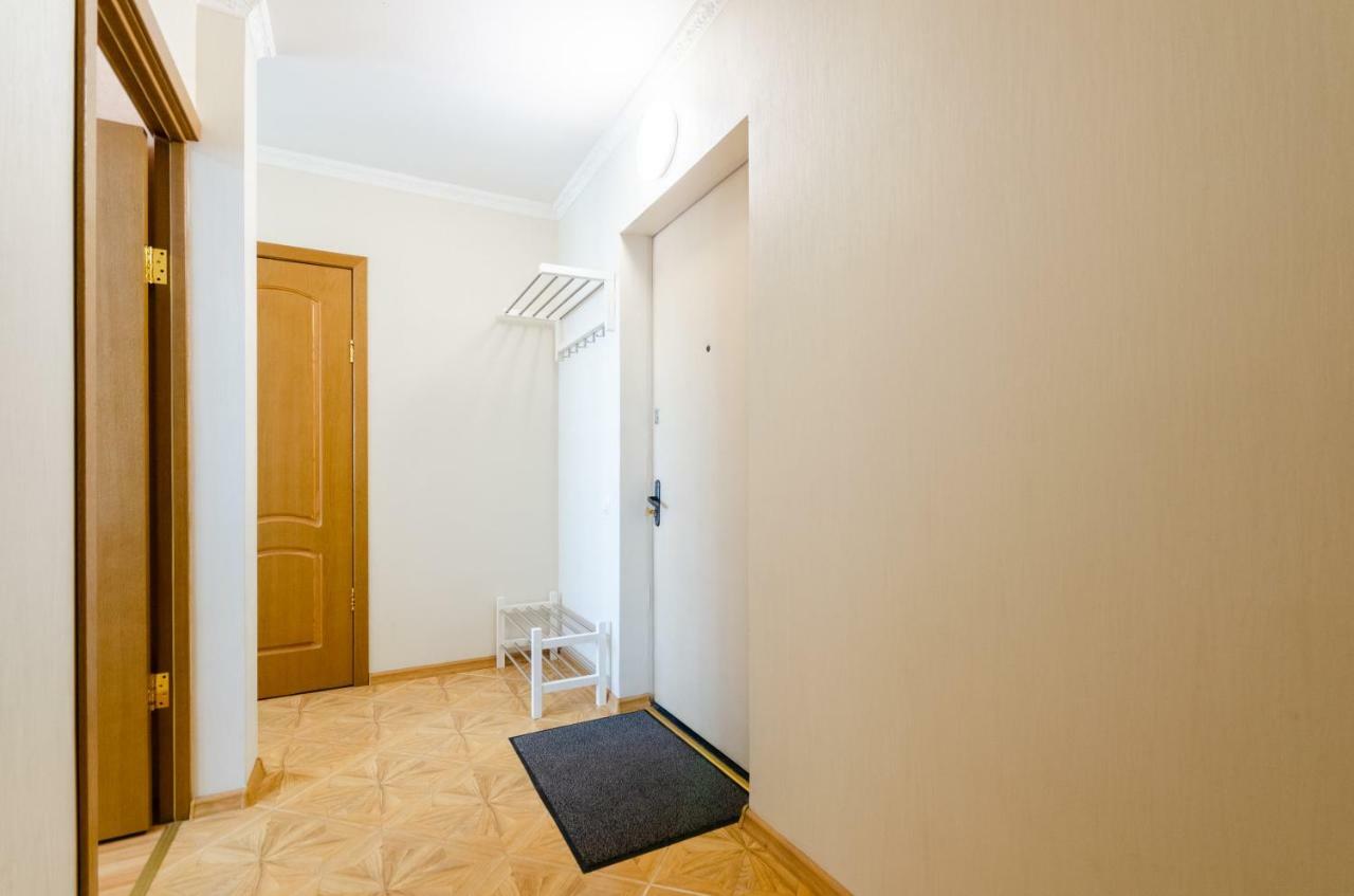 Artal Apartment On Obolonskaya Square 3 Kyiv Exterior foto